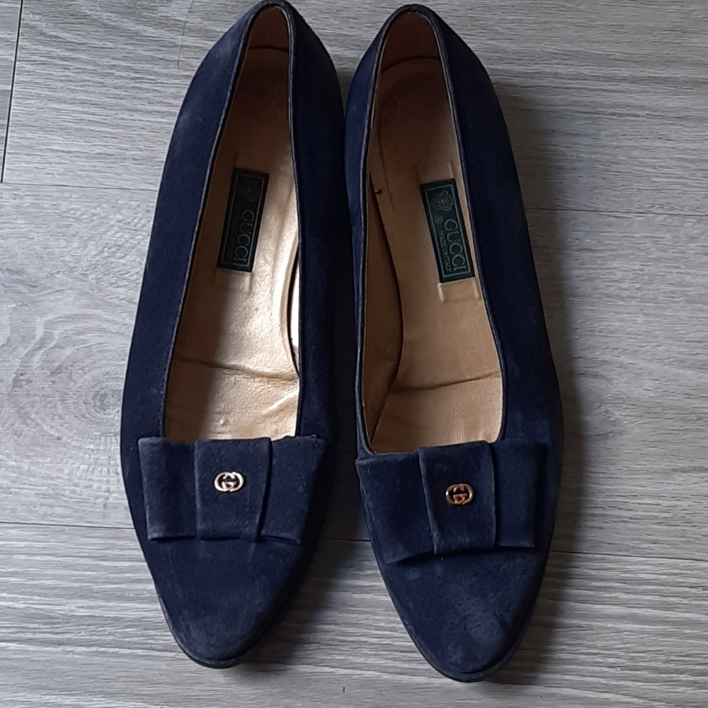 Gucci vintage blue leather flats